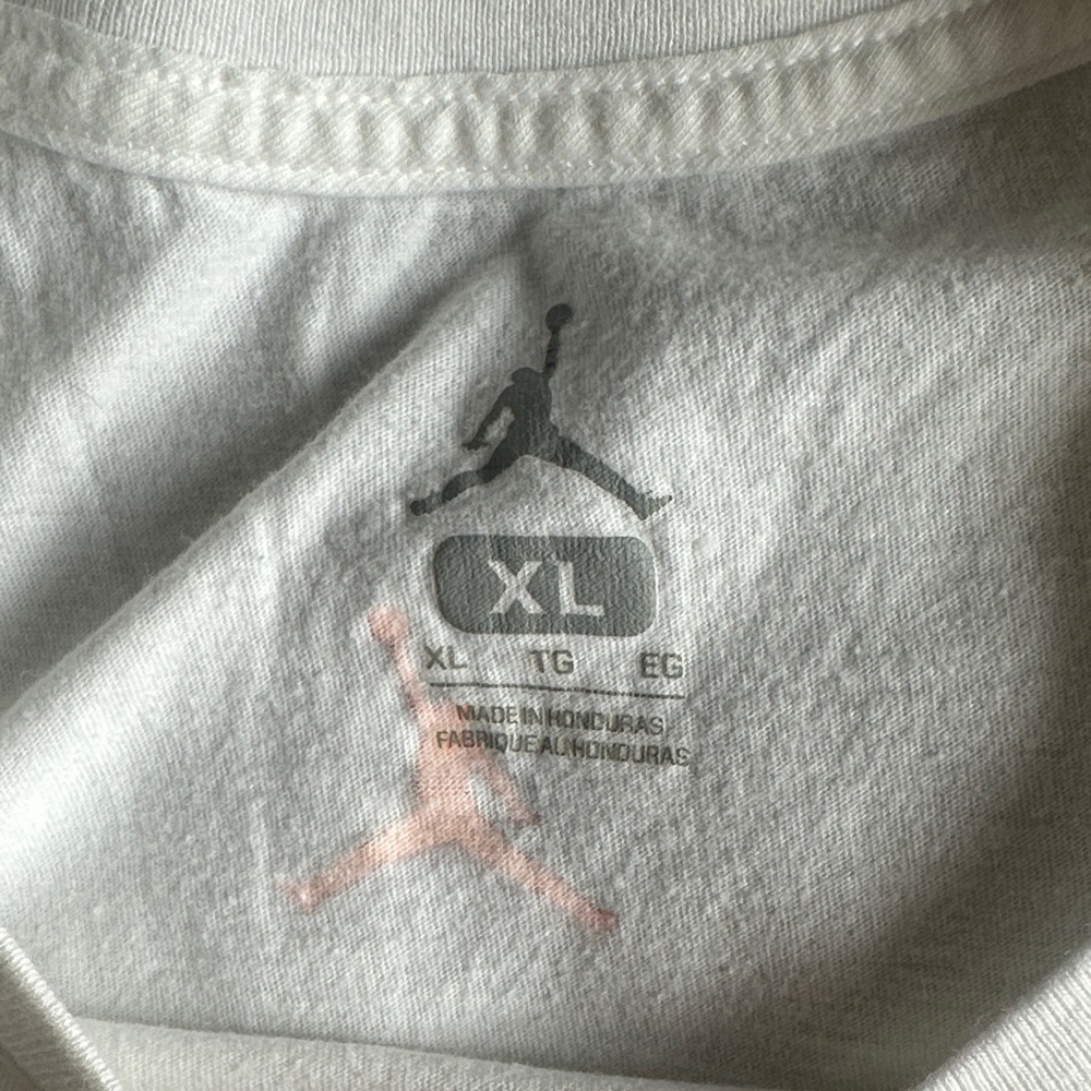 Jordan, Hare Jordan T Shirt size XL - Picture 2 of 11
